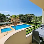 Апартаменти Sea Beside